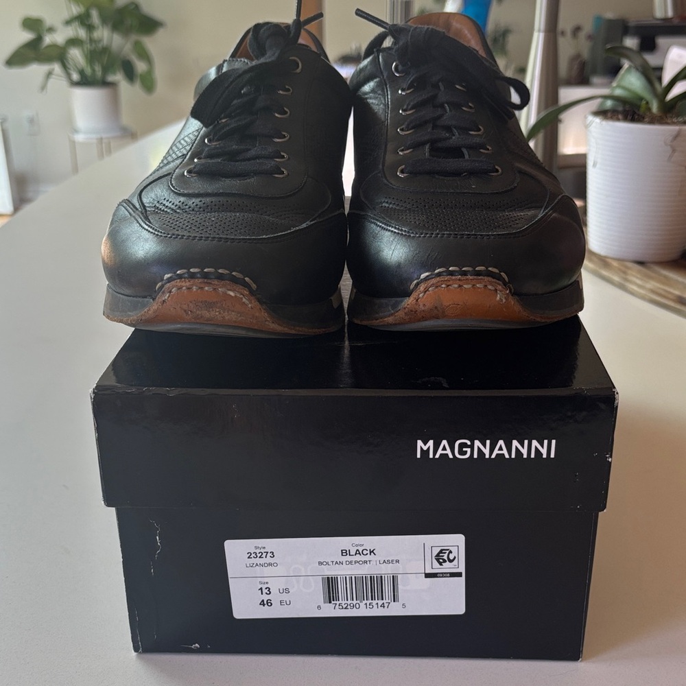 Magnanni Black Leather Oxford Sneakers with Tan Welt Accents